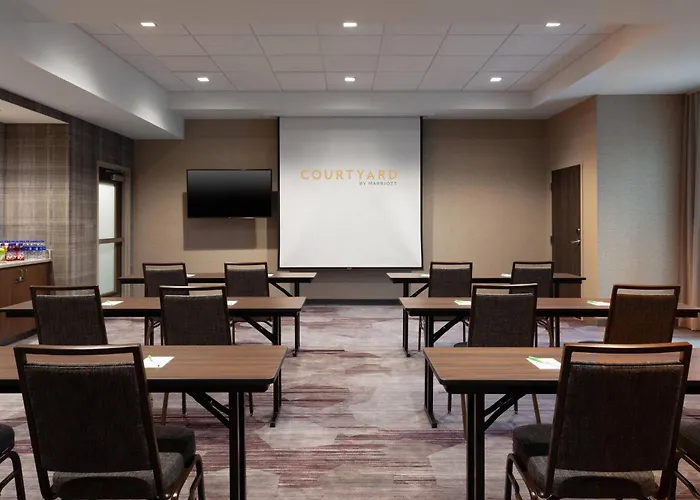 Courtyard By Marriott Winter Haven