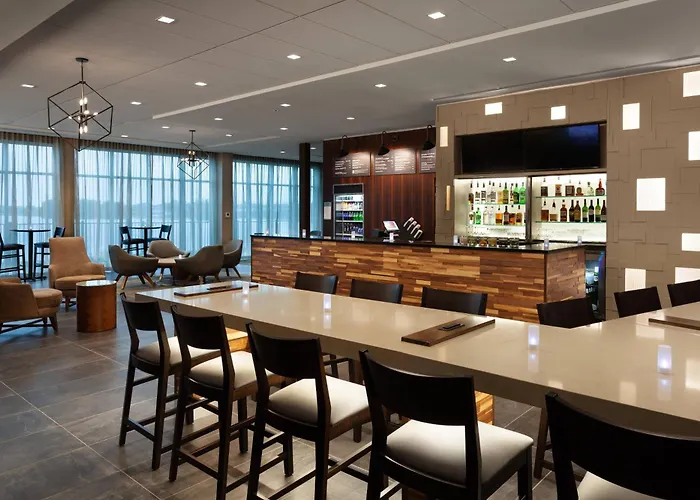 Courtyard By Marriott Winter Haven
